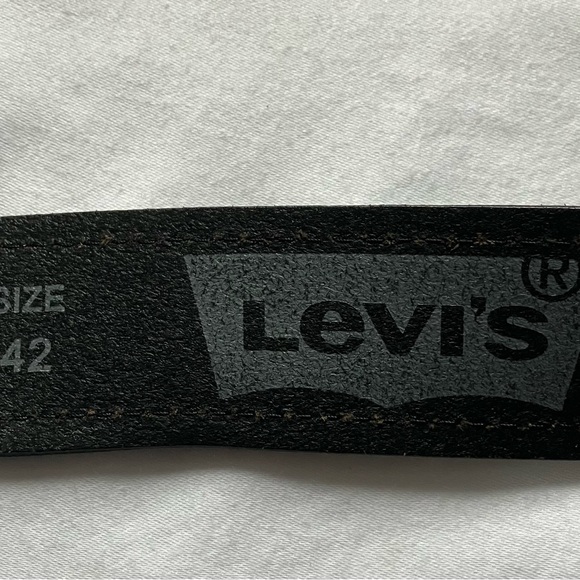 LEVI’S   Black Genuine Leather Belt - Picture 3 of 8